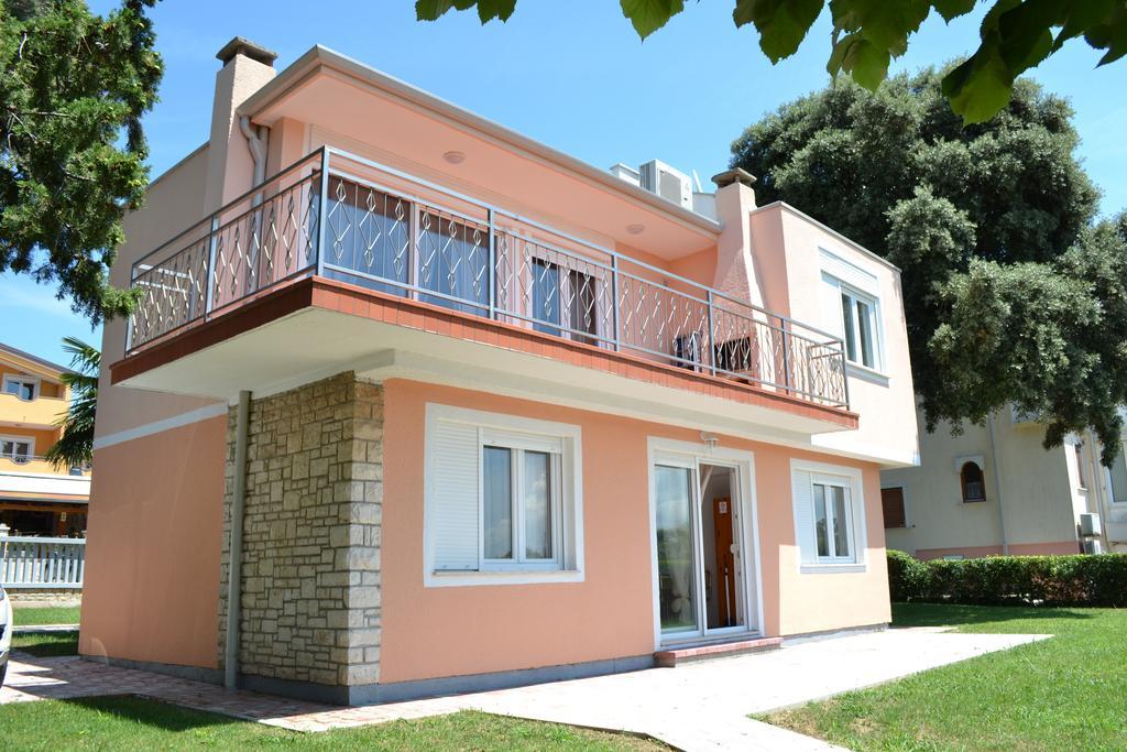 Apartments Lungomare Umag Exterior foto
